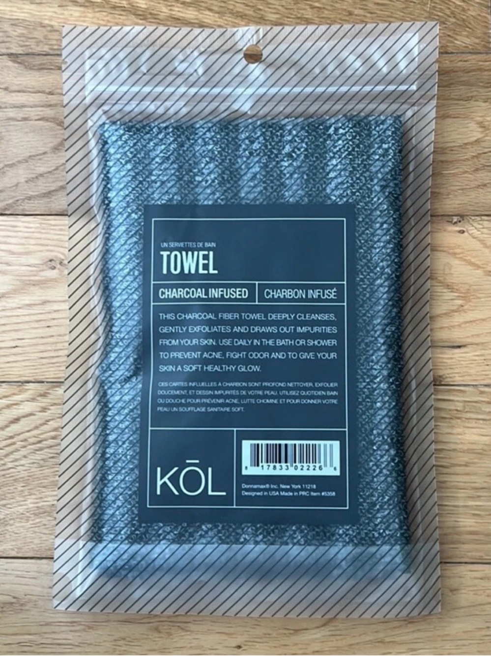 NEW In Package KOL Charcoal Infused Exfoliating Towel